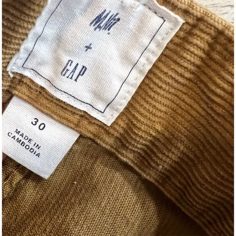 PALACE x GAP Men's Corduroy Cargo Shorts Size 30 Acorn Brown Fall 2014